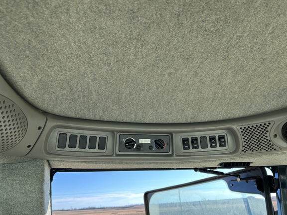 2019 New Holland Speedrower 160 Windrower