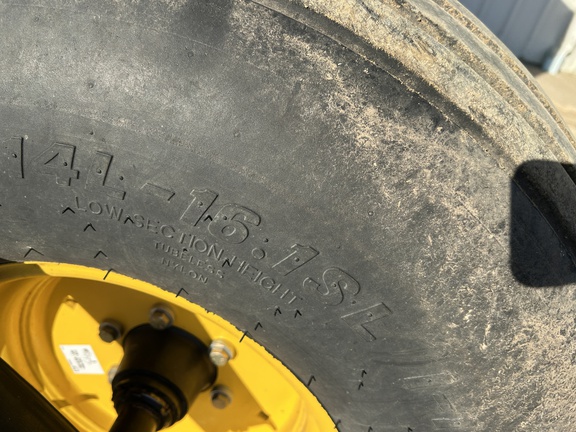 2019 New Holland Speedrower 160 Windrower