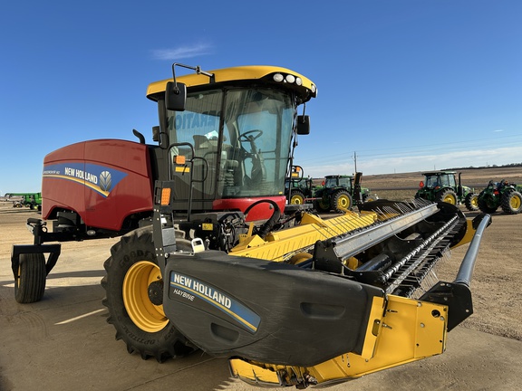 2019 New Holland Speedrower 160 Windrower