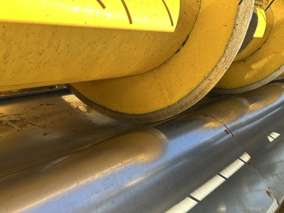 2019 New Holland Speedrower 160 Windrower