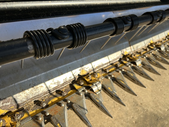 2019 New Holland Speedrower 160 Windrower