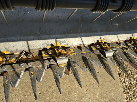 2019 New Holland Speedrower 160 Windrower