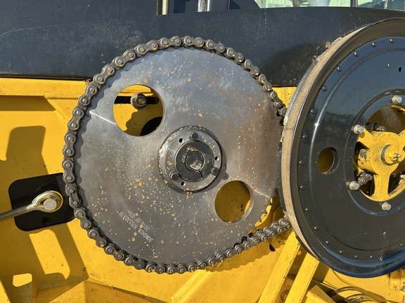 2019 New Holland Speedrower 160 Windrower