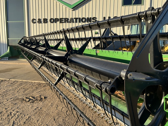 2010 John Deere 630F Header Combine