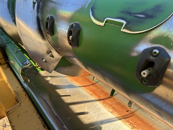 2010 John Deere 630F Header Combine