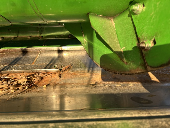 2010 John Deere 630F Header Combine