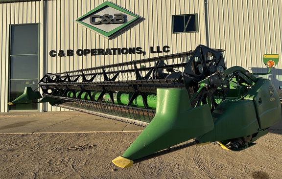 2010 John Deere 630F Header Combine