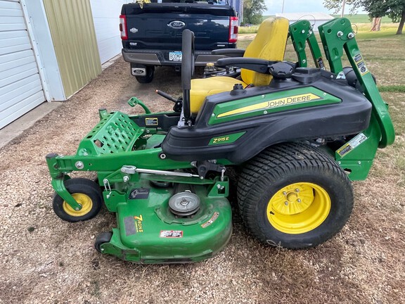2018 John Deere Z915E Mower/Zero Turn