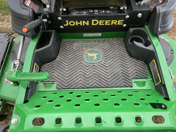 2018 John Deere Z915E Mower/Zero Turn