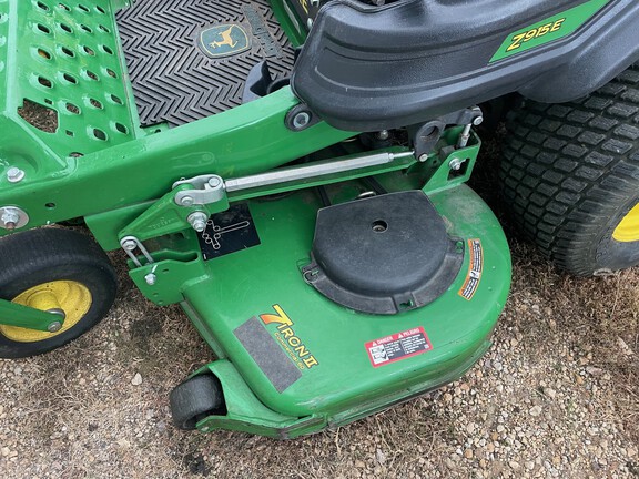 2018 John Deere Z915E Mower/Zero Turn