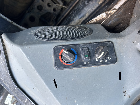 2016 Bobcat T650 Compact Track Loader