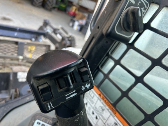 2016 Bobcat T650 Compact Track Loader