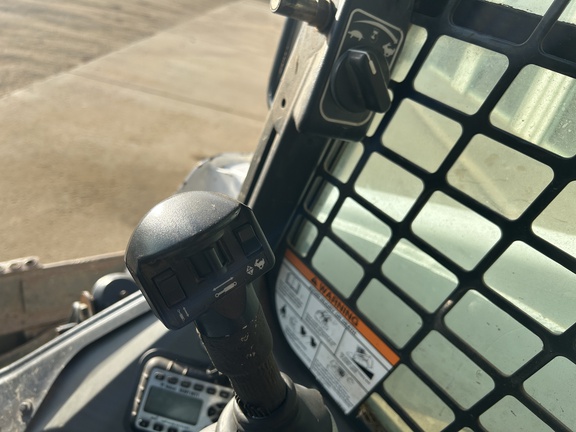 2016 Bobcat T650 Compact Track Loader