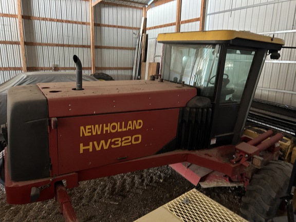 2001 New Holland HW320 Windrower