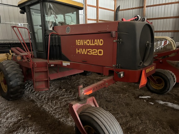 2001 New Holland HW320 Windrower