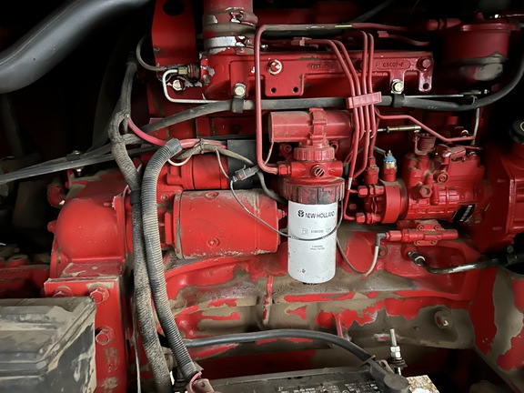 2001 New Holland HW320 Windrower