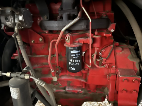 2001 New Holland HW320 Windrower