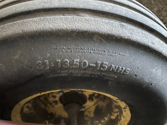 2001 New Holland HW320 Windrower