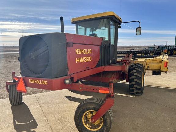 2001 New Holland HW320 Windrower