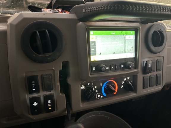 2023 John Deere XUV 835R ATV