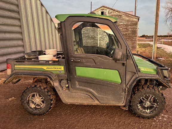2023 John Deere XUV 835R ATV