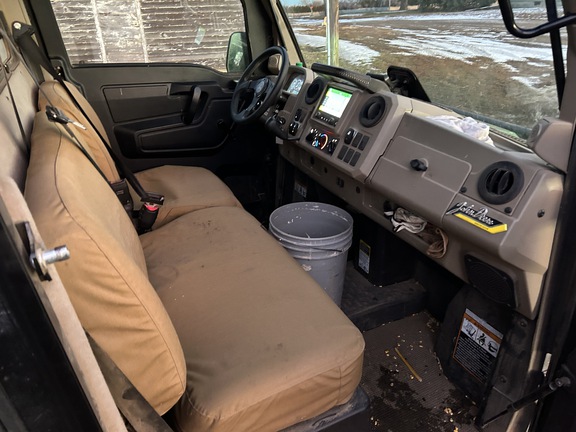 2023 John Deere XUV 835R ATV