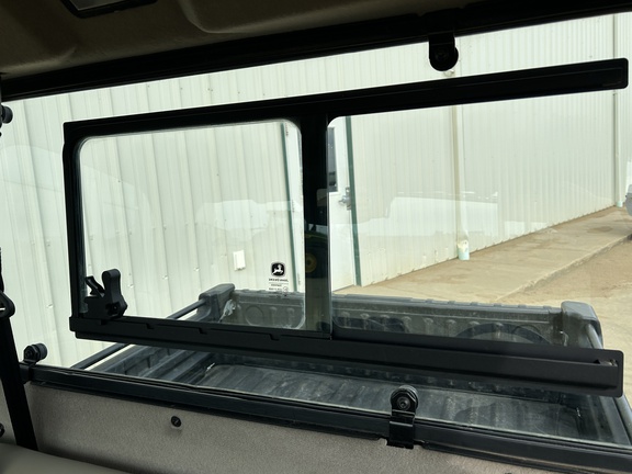 2023 John Deere XUV 835R ATV