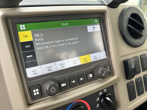 2023 John Deere XUV 835R ATV