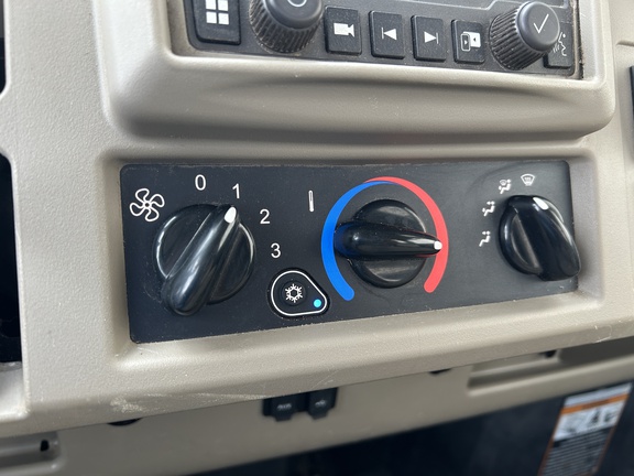 2023 John Deere XUV 835R ATV