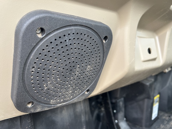 2023 John Deere XUV 835R ATV