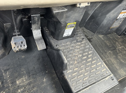 2023 John Deere XUV 835R ATV