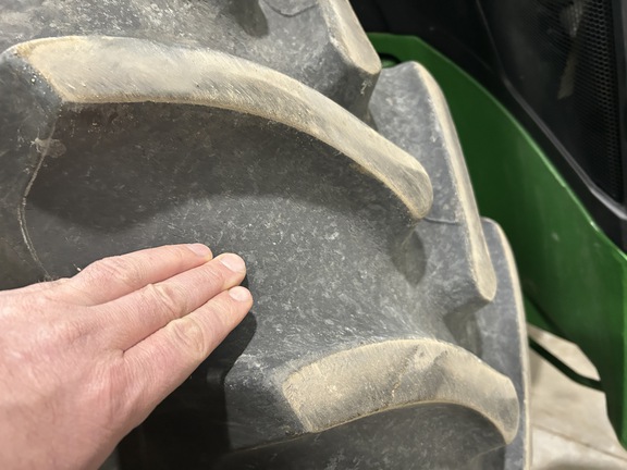 2021 John Deere 8R 340 Tractor