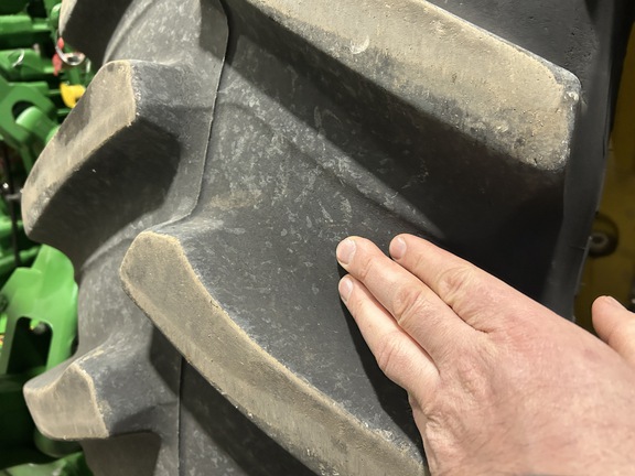 2021 John Deere 8R 340 Tractor