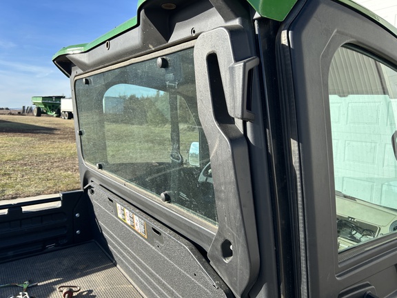 2024 John Deere XUV 835R ATV