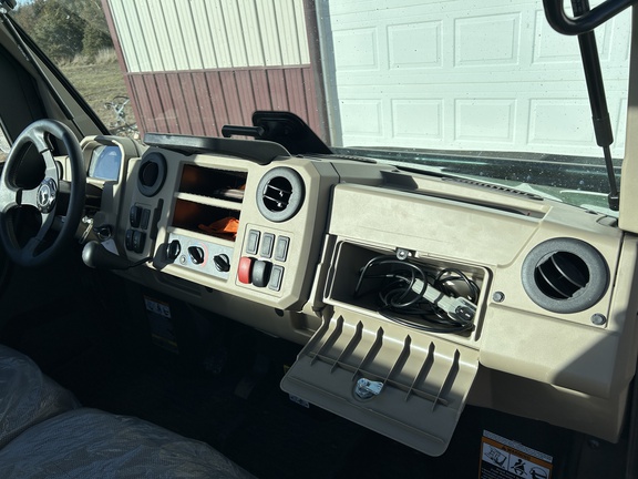 2024 John Deere XUV 835R ATV