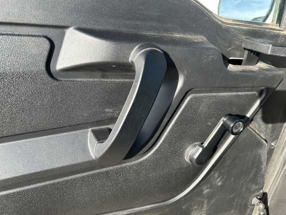 2024 John Deere XUV 835R ATV