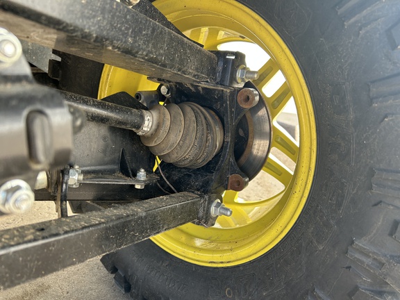 2024 John Deere XUV 835R ATV