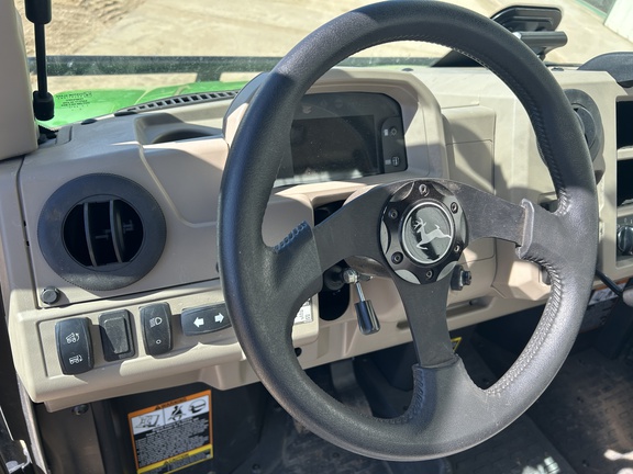 2024 John Deere XUV 835R ATV