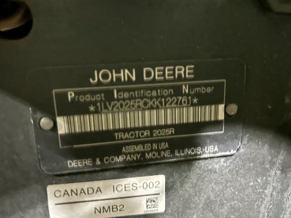 2019 John Deere 2025R Tractor Compact