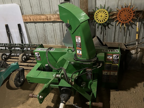 2019 John Deere 2025R Tractor Compact