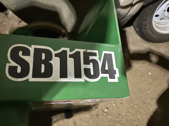 2019 John Deere 2025R Tractor Compact