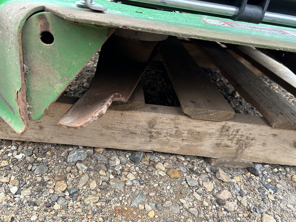 2019 John Deere 2025R Tractor Compact