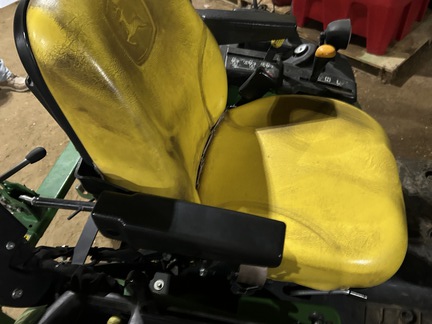 2019 John Deere 2025R Tractor Compact