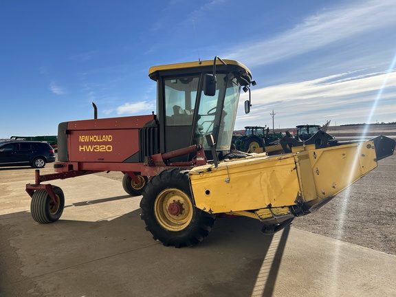 2001 New Holland HW320 Windrower