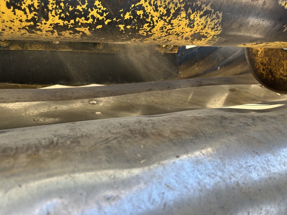 2001 New Holland HW320 Windrower