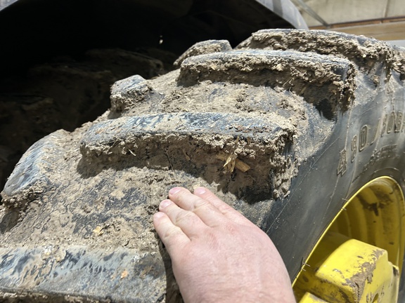 2021 John Deere 8R 370 Tractor