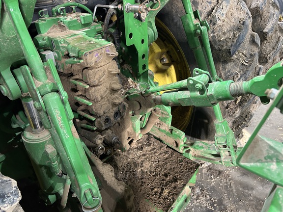 2021 John Deere 8R 370 Tractor