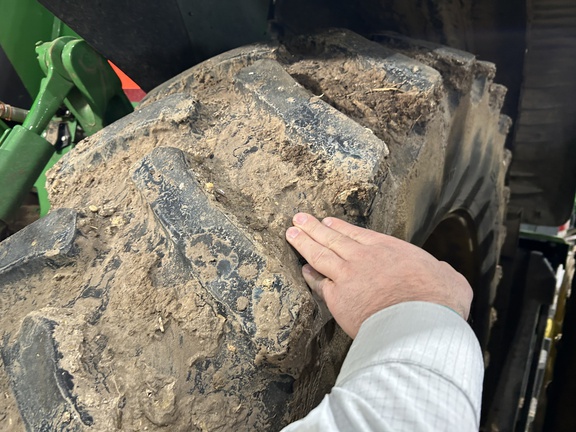 2021 John Deere 8R 370 Tractor