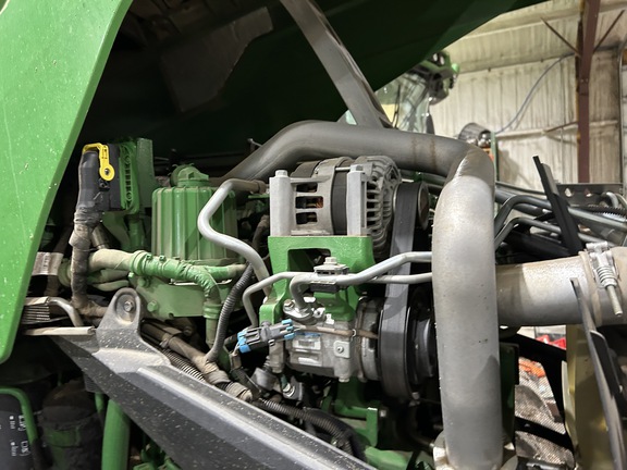 2021 John Deere 8R 370 Tractor