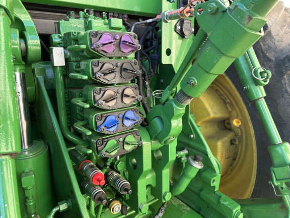 2021 John Deere 8R 370 Tractor